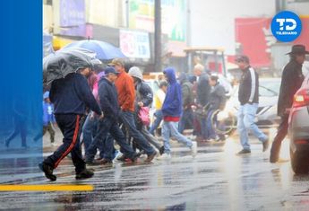 Lluvia en Monterrey. | Raúl Palacios