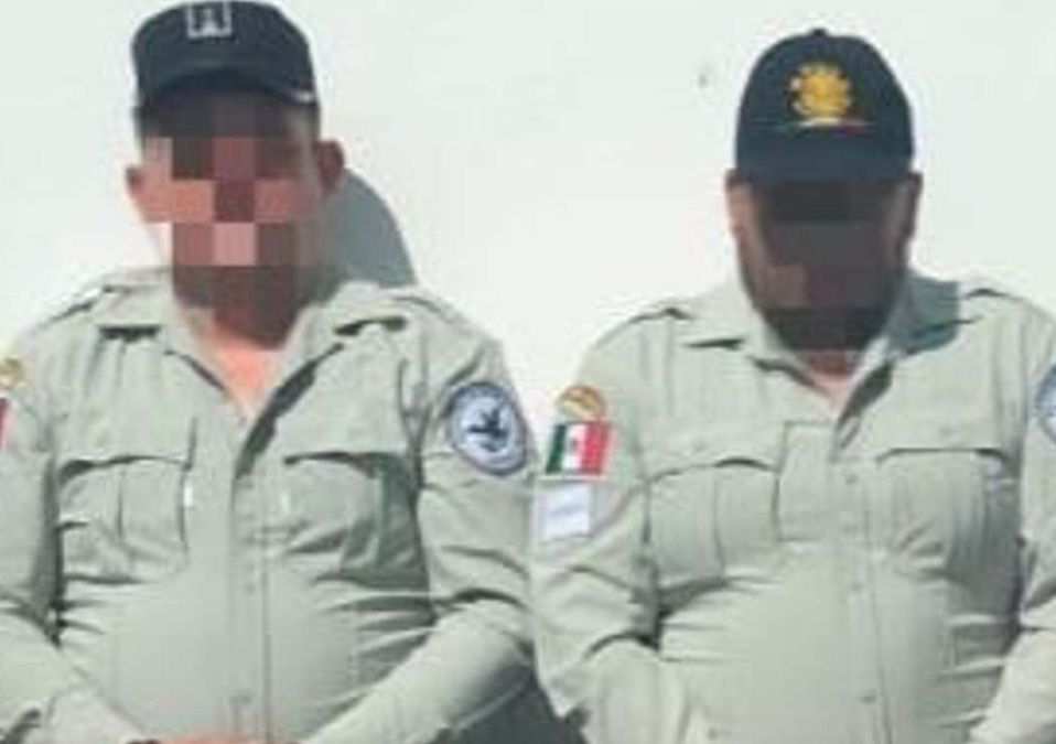 Hombres detenidos con patrullas clonadas de la Guardia Nacional. | Cortesía