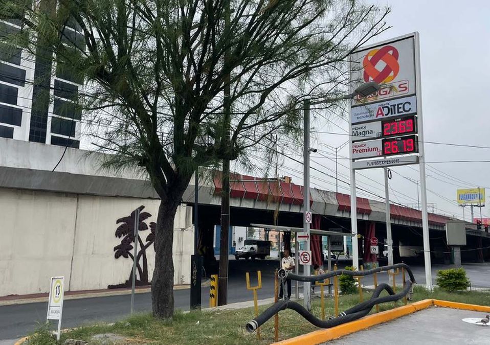 Incrementa precio de gasolina premium en Área Metropolitana de Monterrey. | Víctor González