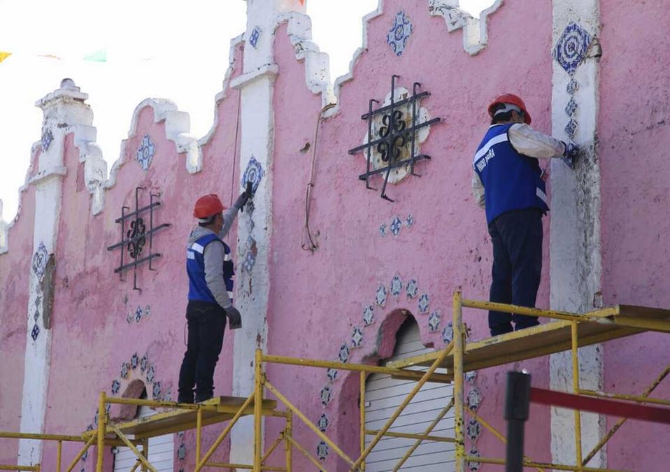 Comienzan trabajo de rehabilitación en el Mercado de El Alto / Andrés Lobato