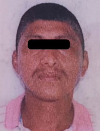 Eli fue detenido tras recibir atención médica de urgencia, pues fue mordido por una serpiente / Especial