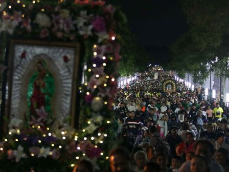 Peregrinos inundan las calles aledañas a la Basílica de Guadalupe | Cuartoscuro