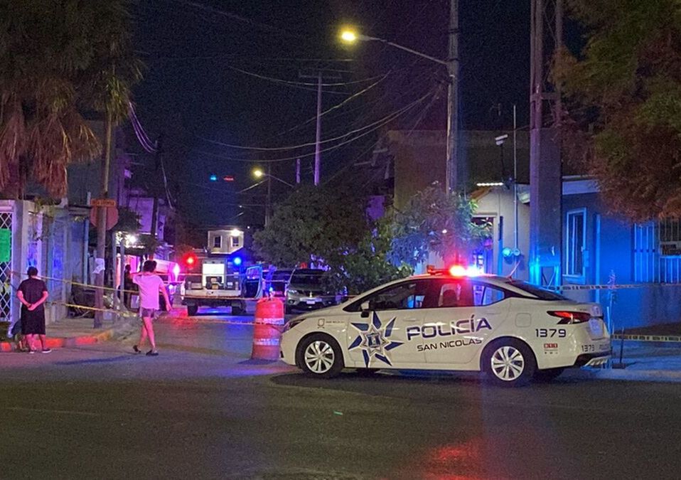 La Policía de San Nicolás acordonó el lugar de los hechos. | Miranda Arias