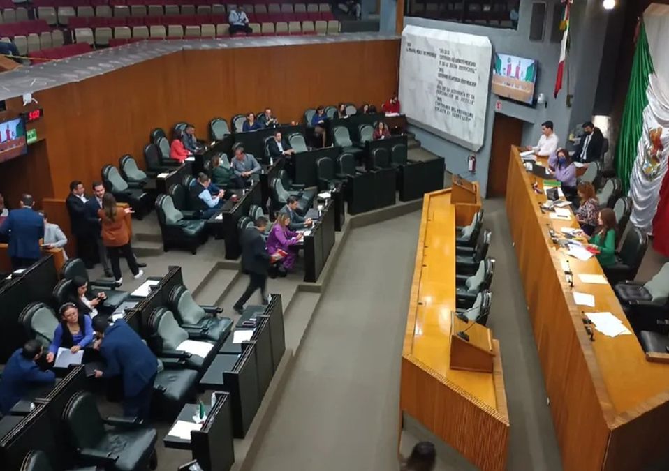 Samuel García veta reforma que quita designación del titular del SATNL
