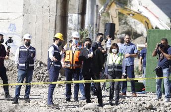 El gobernador Samuel García y la alcaldesa de Guadalupe, Cristina Díaz, supervisaron las obras. | Jorge López