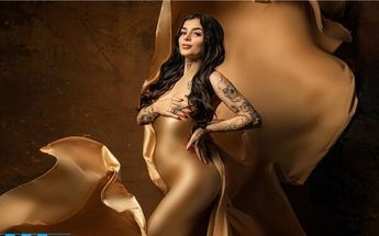 Karely Ruiz anunció su embarazo con esta foto / Instagram.