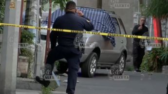 Ataque directo en Xochimilco: Sicarios a bordo de una moto ejecutan a hombre de 9 balazos. C4 en Alerta, 21 de octubre 2026