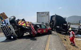 Fuerte accidente en Carretera a Saltillo