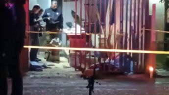 El cuerpo del hombre quedó en su cochera / Juan Carlos Munguía