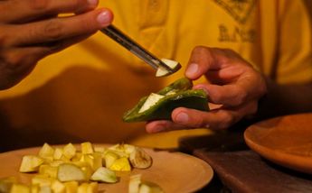 Mezcal de chile en nogada / Andrés Lobato.