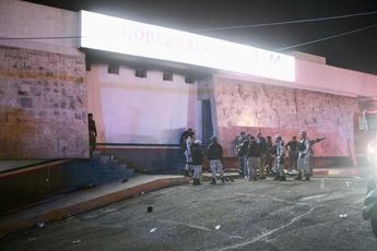 Autoridades afuera del albergue en Ciudad Juárez, Chihuahua. | Cortesía