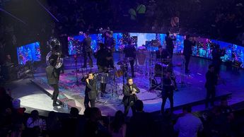 La Adictiva durante su concierto en el Domo Care. | Tadeo Gómez