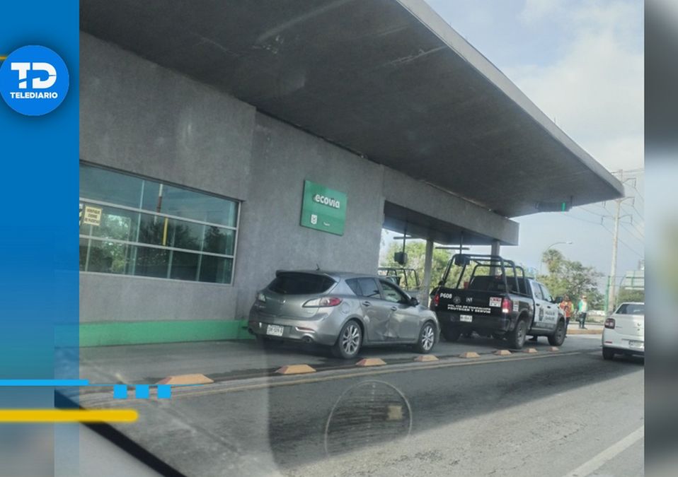 Muere hombre en estación de Ecovía en avenida Ruiz Cortines en Monterrey. | Especial