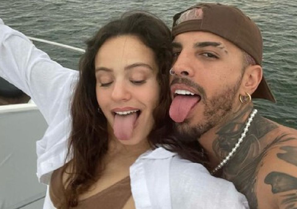 Rosalía confirma rompimiento con Rauw Alejandro