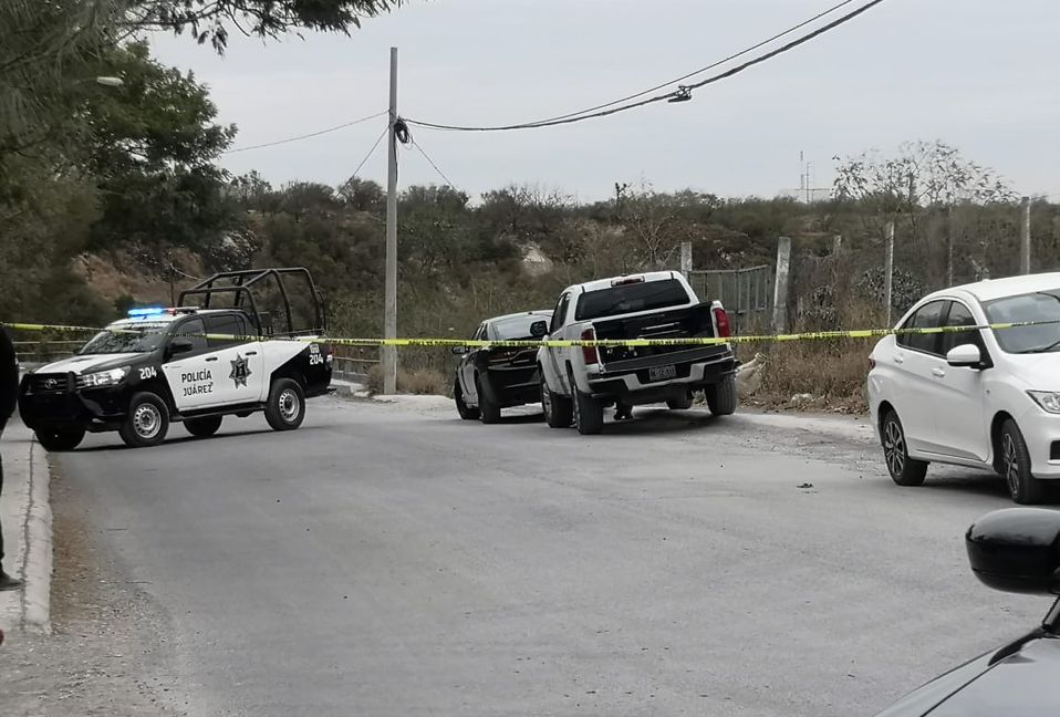 Localizan cuerpo de un hombre en una brecha en Juárez. / Zyntia Vanegas