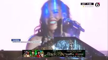 Danna se presenta en el MacroFest de Monterrey
