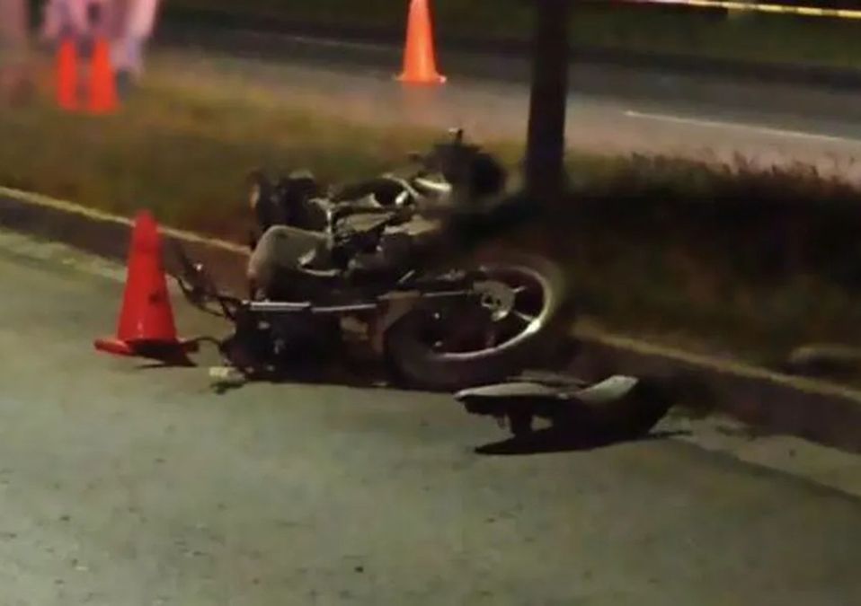 Muere motociclista tras derrapar sobre avenida Lincoln
