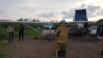 Avioneta que aterrizó de emergencia en Jalisco | Cortesía de Protección Civil de Jalisco
