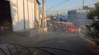 El incendio se registró en el numeral 515 de la calle Veteranos de la Revolución. | Pedro Delgado