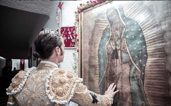 Tradiciones; entre lo divino y el funesto final / Galería La México