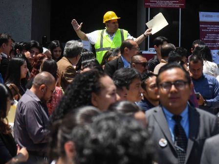 Diputados desalojados en el Primer Simulacro Nacional / Cuartoscuro