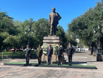 Desfile 20 de noviembre en Nuevo León / Víctor González