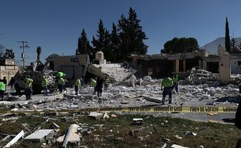 Explosión colapsa varios locales en Saltillo