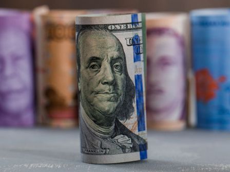 El peso mexicano suma 5 semanas con pérdidas frente al dólar.