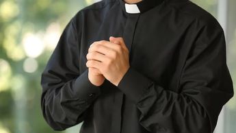 Sacerdote | Especial