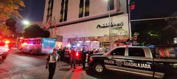 Movilización afuera del hotel donde ocurrió el accidente / Usi Toledo