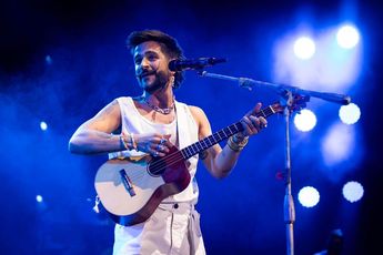 En todo momento “La tribu”, como llama a sus fans, se mantuvieron de pie disfrutando del show. | Ileana González