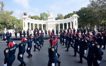 Desfile de policías en Paseo de la Reforma | X SSC