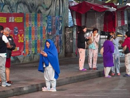 Los mexicanos salen de sus casas hasta con la pijama puesta tras Alerta Sísmica | Cuartoscuro