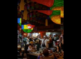 Carlos Santana visita Casa Bariachi en Guadalajara