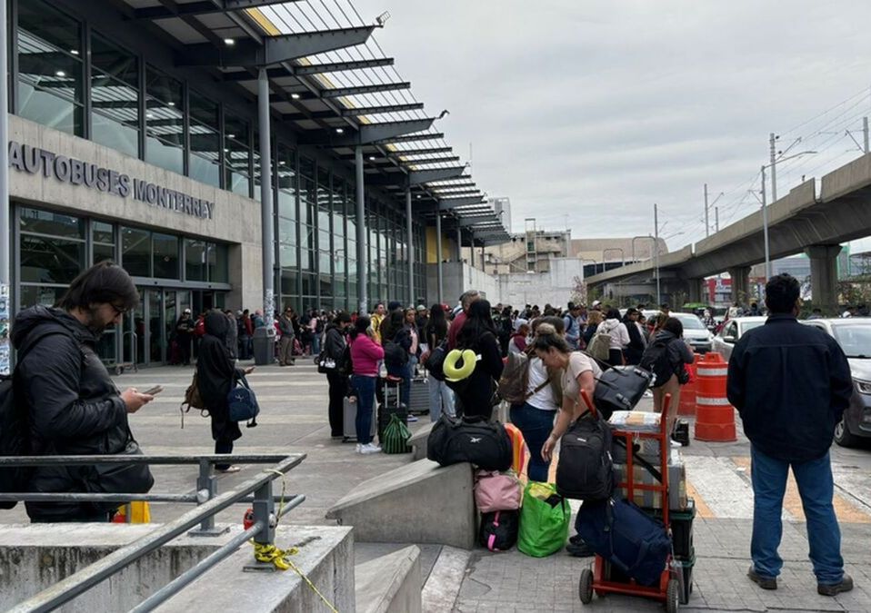 Centras de autobuses de Monterrey saturada.| Pedro Delgado