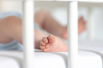 La carpeta de investigación busca esclarecer cómo una bebé de tan corta edad terminó lesionada por un proyectil.| Freepik
