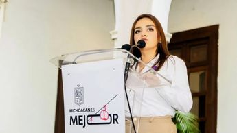 Grecia Quiroz asume la presidencia municipal de Uruapan luego del asesinato de su esposo