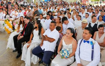 Bodas comunitarias en Chiapas / Julio Navarro Cárdenas