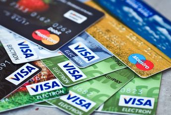 Mexicanos dan de baja más de un millón 200 mil tarjetas de crédito