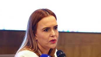 Al presentar la plataforma “La Verdad es Clara”, Clara Luz destacó el combate al huachicol como una muestra de justicia.| Jorge López