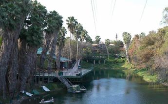 Niño cae de tirolesa en Parque Fundidora | Especial