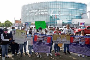 Los familiares de David y Jocelin también se manifestaron en la Fiscalía de Puebla / Agencia Enfoque