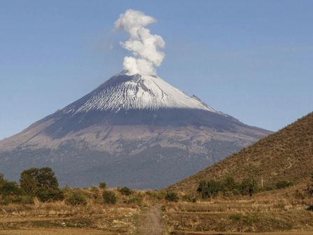 El semáforo de alerta volcánica del Popocatépetl está en Amarillo Fase 2 HOY 28 de mayo 2025 / Andrés Lobato