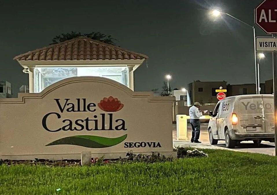 Detienen a tres integrantes de cártel en operativo en Salinas Victoria, Nuevo León