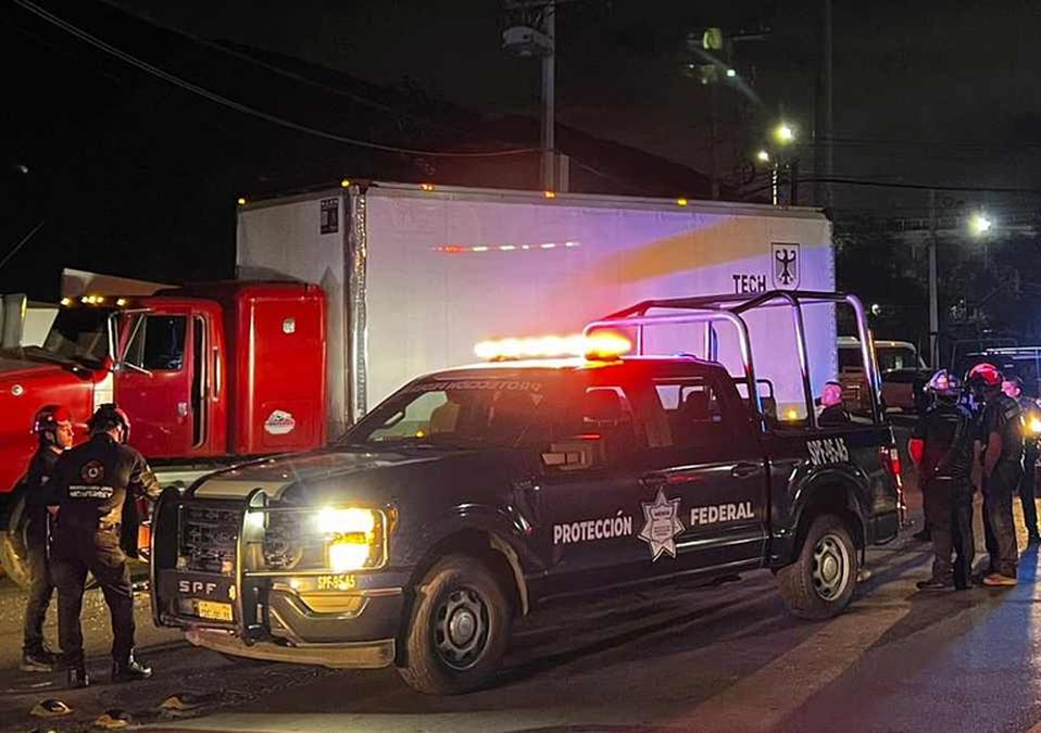La persecución terminó en la avenida Santa Bárbara en Monterrey. | Edgar Plata