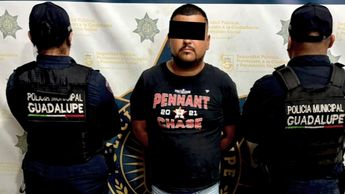 Es investigado por su probable participación en diversos robos cometidos contra negocios y casas de empeño. | Foto: Cortesía
