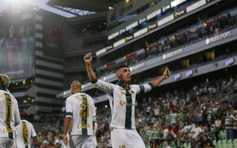 Juan Brunetta festeja su gol ante Pumas en el TSM