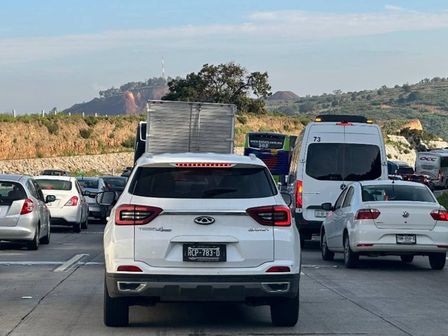CAPUFE anunció desvíos y cierres en ambos sentidos de la autopista México-Puebla por obras en el kilómetro 18 | Andrés Lobato