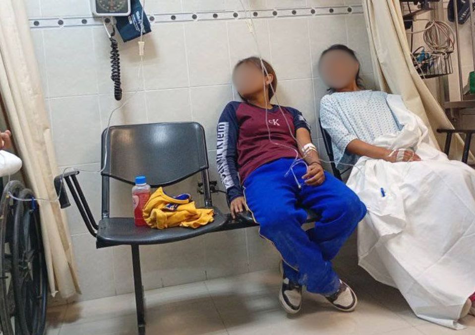 Autoridades investigan si la intoxicación fue causada por una sustancia consumida o por alimentos.| Especial