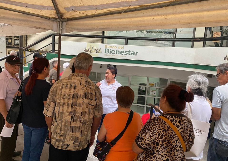 El Banco del Bienestar volvió a recibir una alta demanda de usuarios. | Pamela Villanueva